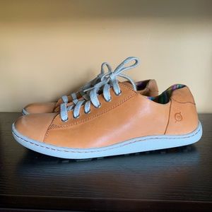 Women’s Tan Leather Lace-Up Sneakers - Casual Comfort